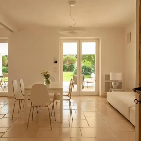 Trulli Dodo, Puglia Dream Escape *